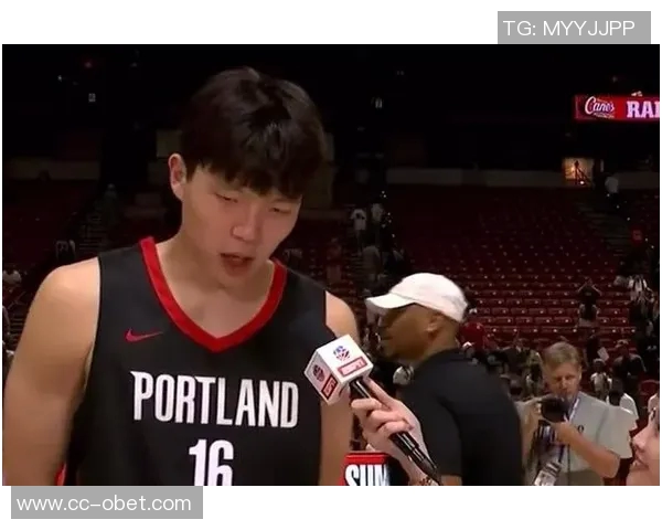 比卢普斯谈杨瀚森训练中的战术理解问题并提供详细指导