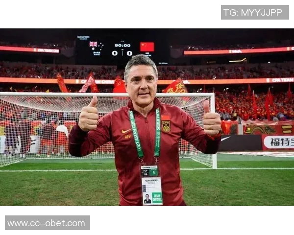 国足停摆与中超赛程割裂备战2030成黑色幽默的无奈现实