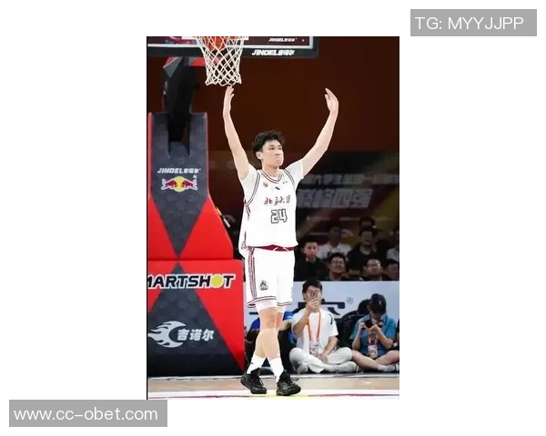 管子煜季前赛表现平平场均近21分钟仅得47分命中率低迷需加强训练