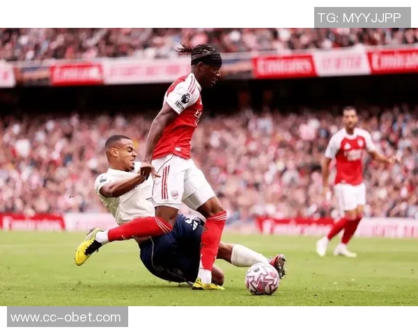 英媒报道切尔西冬窗瞄准森林队后卫穆里略加强中卫阵容