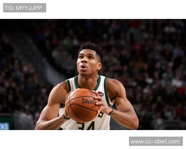 字母哥奋力拼搏半场贡献15分6板球队却落后19分艰难追赶之路