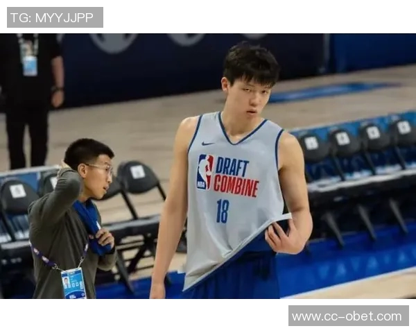 瀚森在比赛中寻求成长但球队对其关键时刻表现存疑