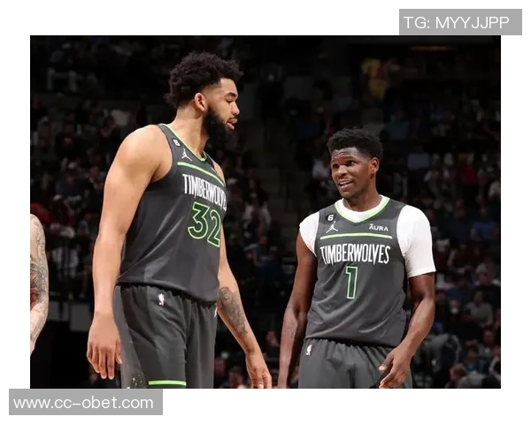 艾顿强势对决戈贝尔上赛季缺席让人遗憾场均数据差距明显 艾顿强势对决戈贝尔上赛季缺席让人遗憾场均数据差距明显