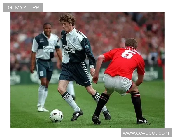 利物浦足球俱乐部在深圳开设新店名宿麦克马纳曼亲临助阵庆祝活动